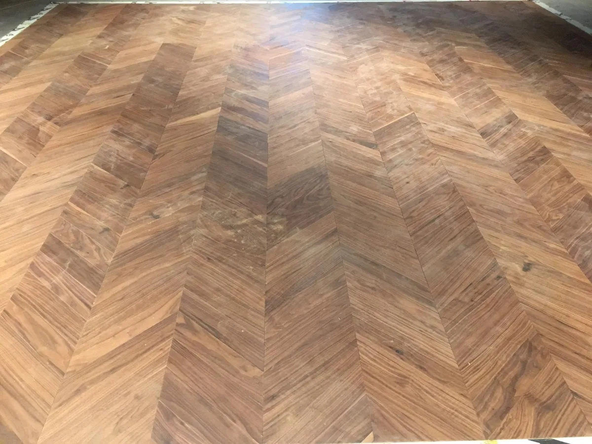 Ceviz Chevron parke uygulaması
