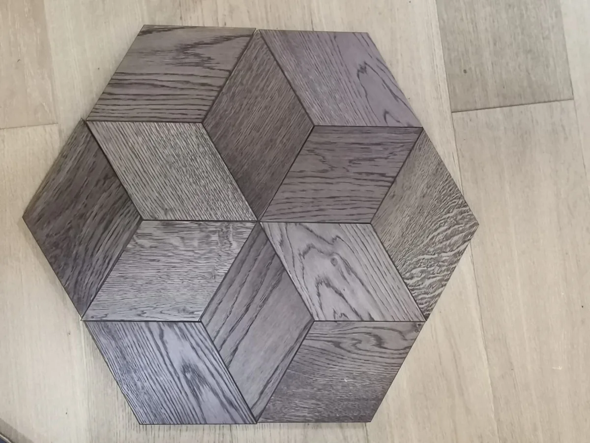 Küp illüzyonlu altıgen marküteri panel, füme meşe