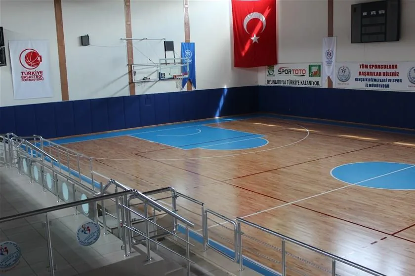 GSB Kırklareli Spor Salonu, spor parke uygulaması