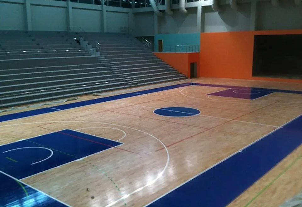 Uşak Üniversitesi Spor Salonu, spor parke uygulaması